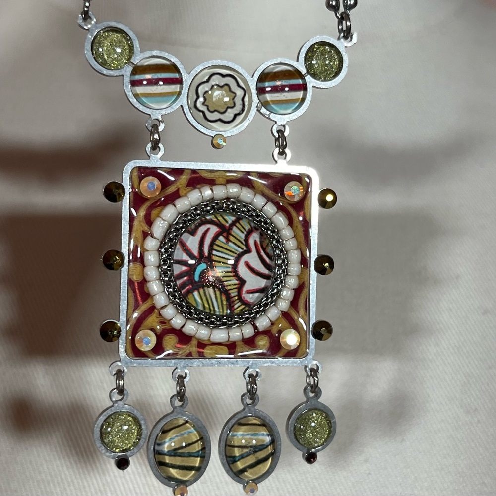 VGUVC Yoolles Estate Multicolor Silver Pendant Necklace w/Gold & Red Accents - Picture 5 of 15